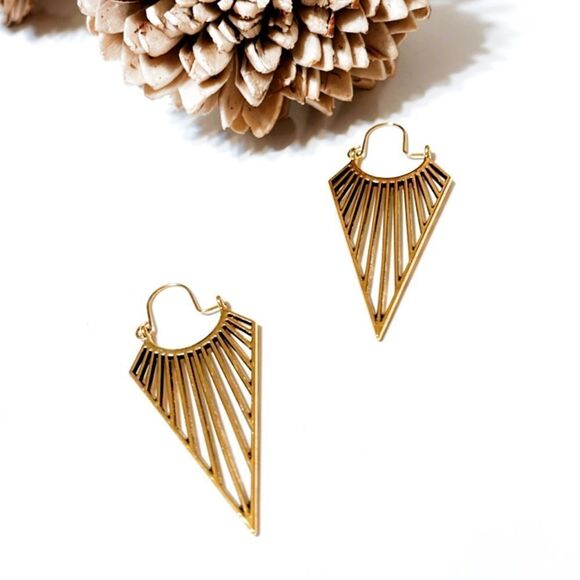 Triangle hoop earrings M43 - Picture 3 of 6